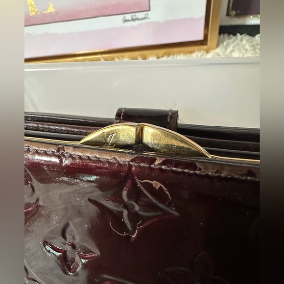 Louis Vuitton Monogram Amarante Vernis Kisslock Wallet - Picture 6 of 15